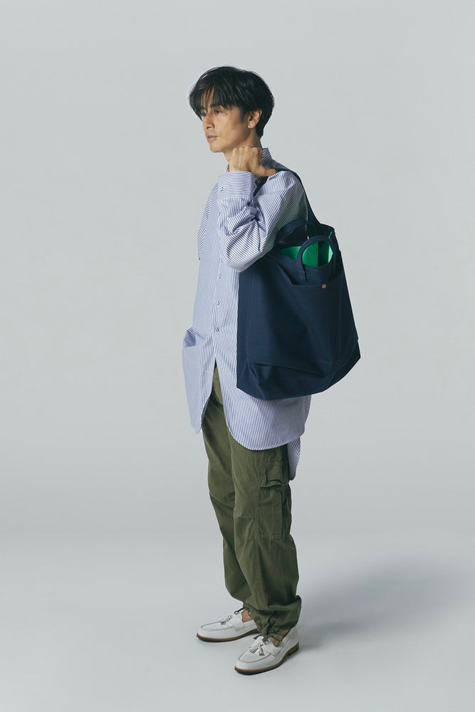 
                  
                    ギャラリービューアーに画像を読み込み、MR5016 navy merph x this is a(n)とします。
                  
                