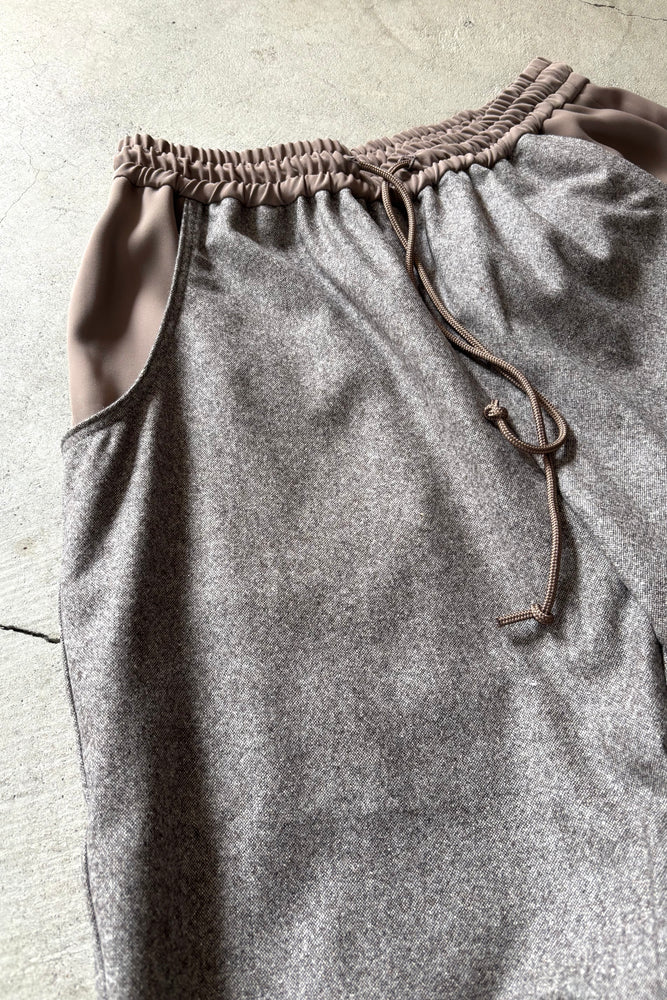 
                  
                    ギャラリービューアーに画像を読み込み、MR3084 sandとします。
                  
                