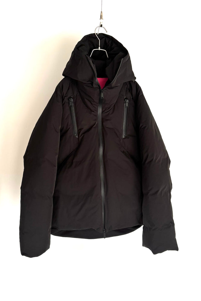 
                  
                    ギャラリービューアーに画像を読み込み、MR8002 blackとします。
                  
                